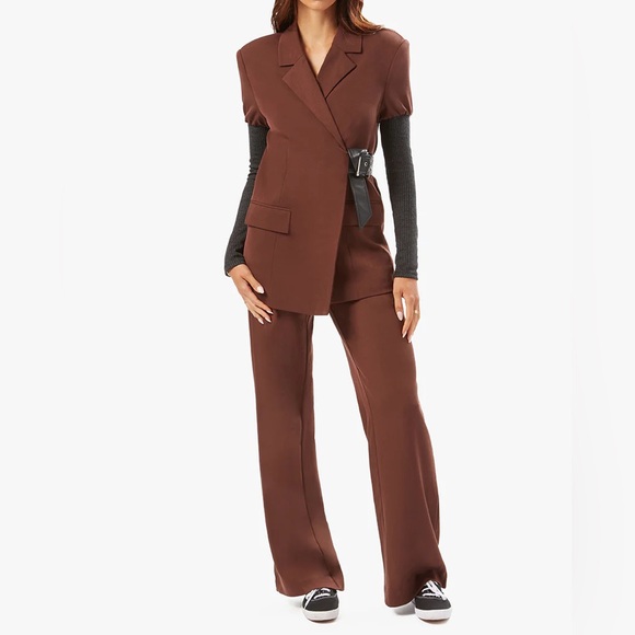 ✨ Host Pick ✨ WEWOREWHAT ~ Rib Sleeve Suiting Belted Blazer - Picture 4 of 8